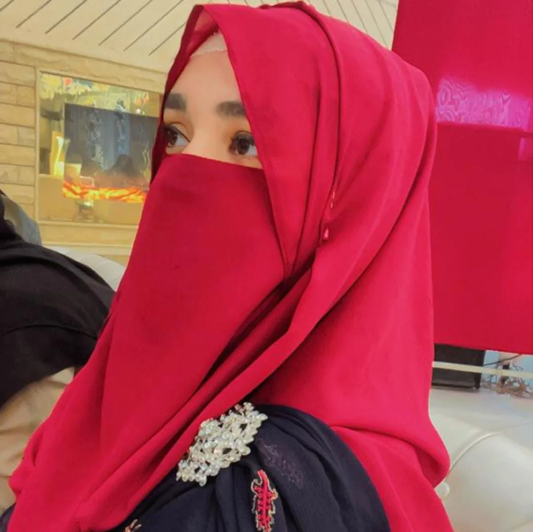 Miss Zunaira - Admissions Manager